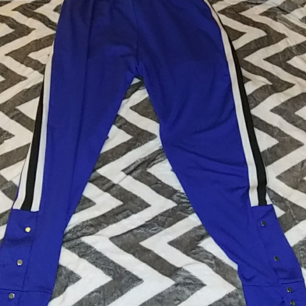Track pants - Picture 3 of 4